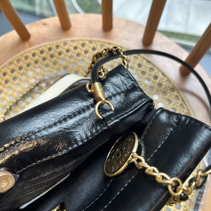 Ch**el hobo 22 bags